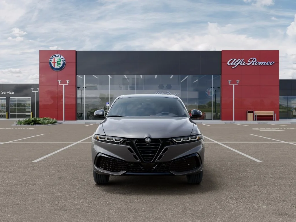 New 2026 Grigio (Gray) Ascari Metallic Exterior Paint Alfa Romeo Base image 6