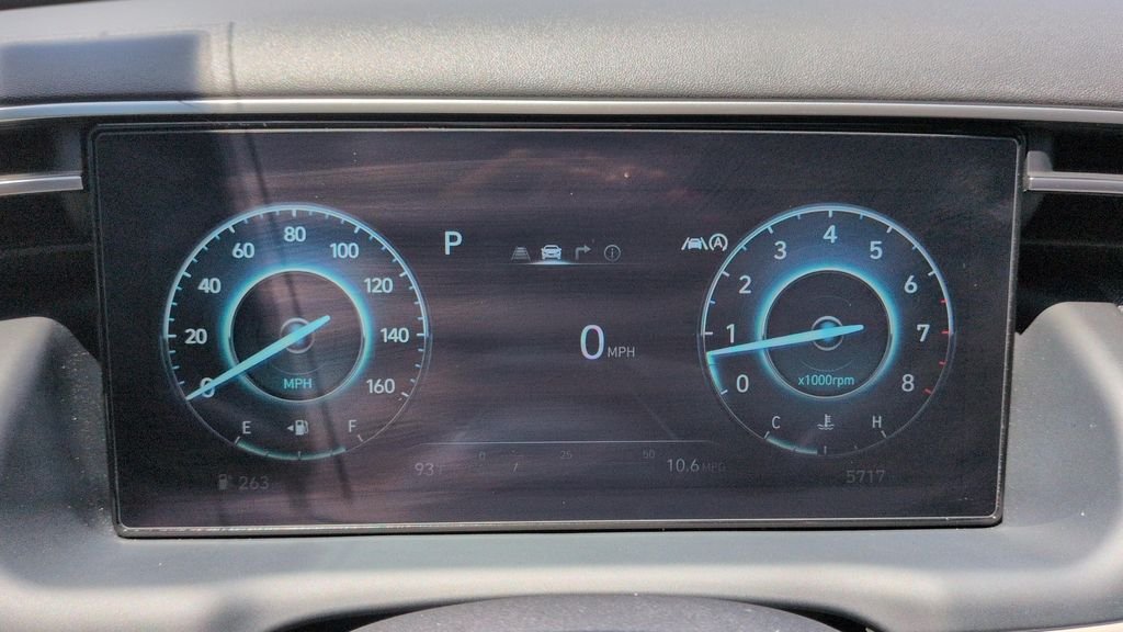 Used 2024 Silver Hyundai SEL image 23