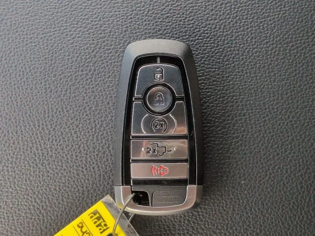 New 2026 Avalanche Ford XLT image 30