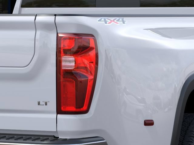 New 2026 Summit White Chevrolet LT DRW image 11