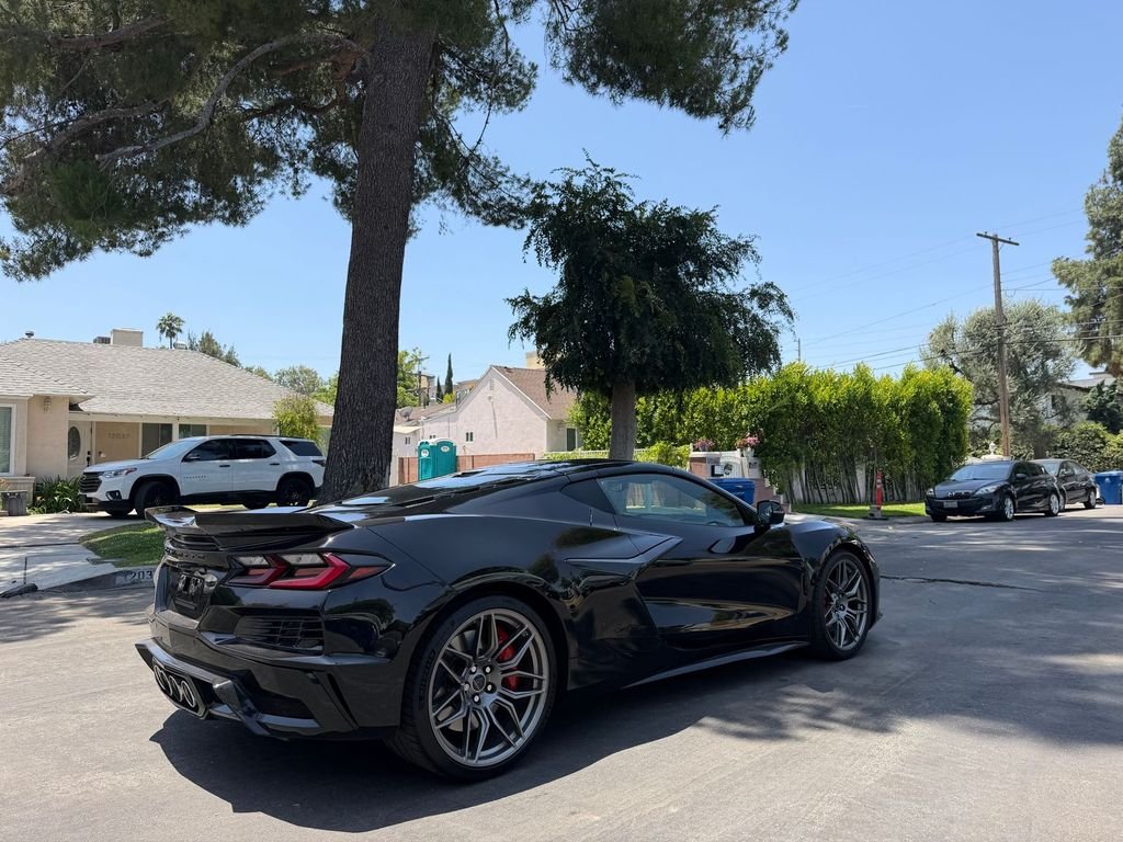 Used 2026 Black Chevrolet Z06 image 3