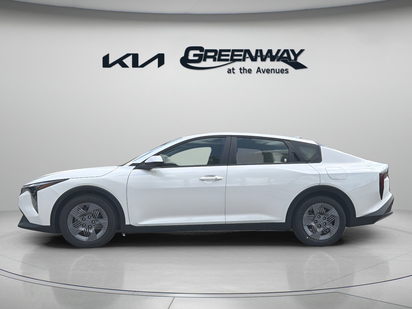 New 2026 Snow White Pearl Kia LX image 2