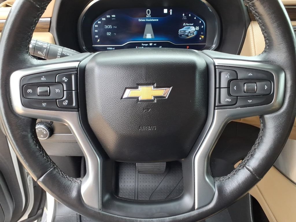 Used 2023 Iridescent Pearl Tricoat Chevrolet Premier image 21