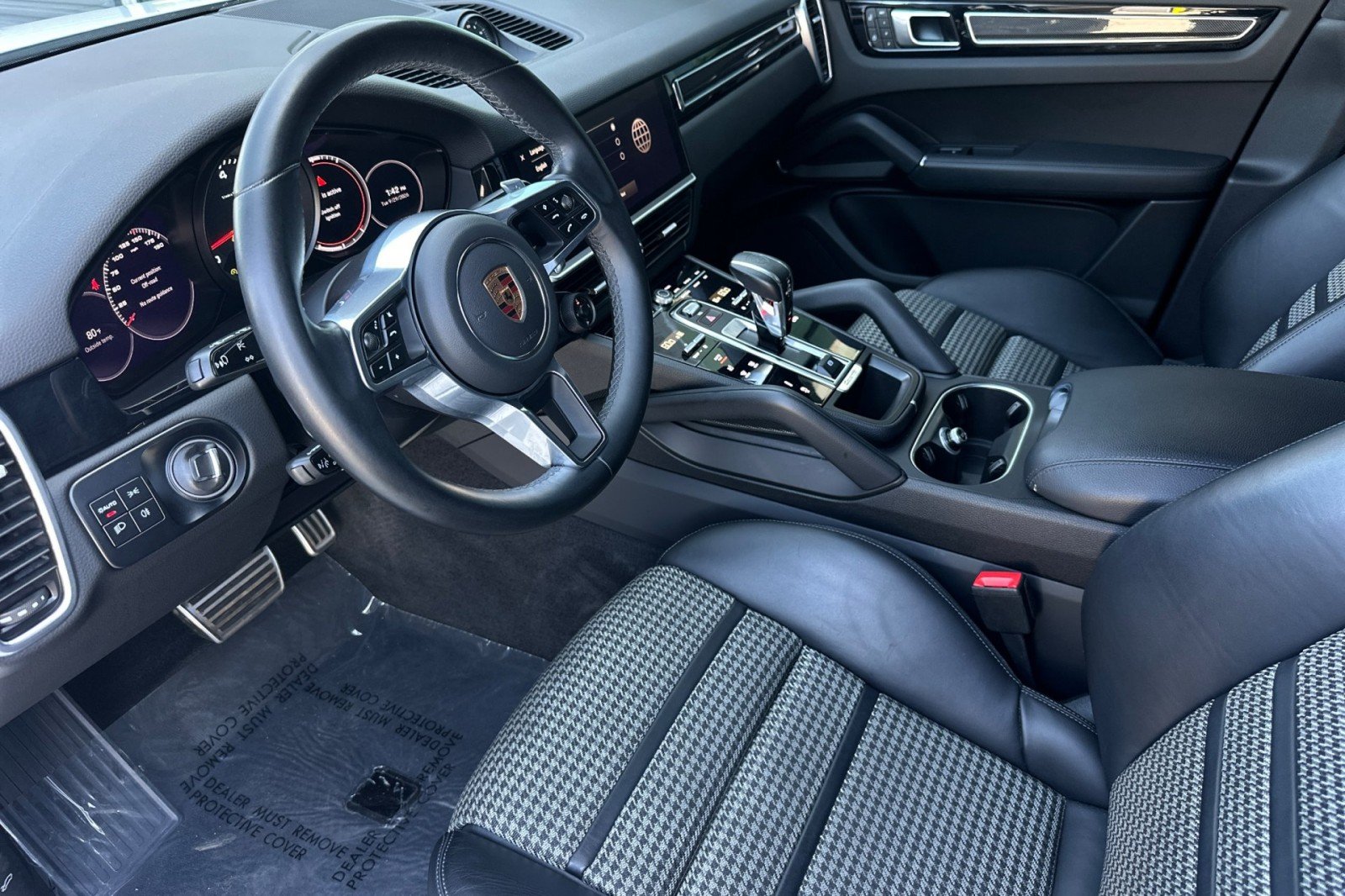 Used 2023 White Porsche S image 4