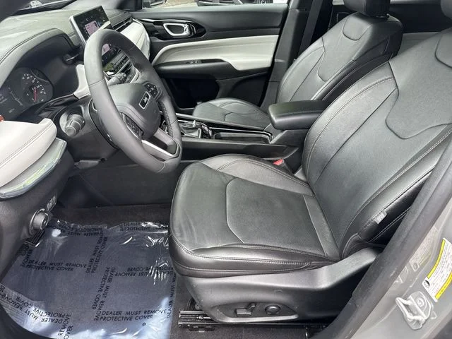 Used 2023 Gray Jeep Limited image 14