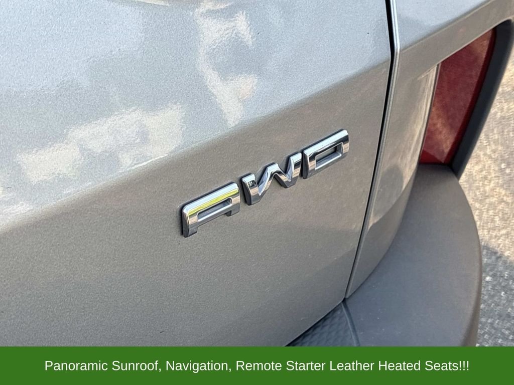 Used 2022 Silver Ford SEL image 11