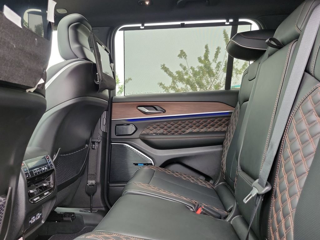 2025 Jeep Grand Cherokee L Summit - Photo 11