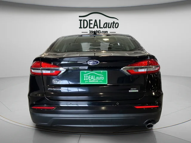 Used 2019 Black Ford SE image 8