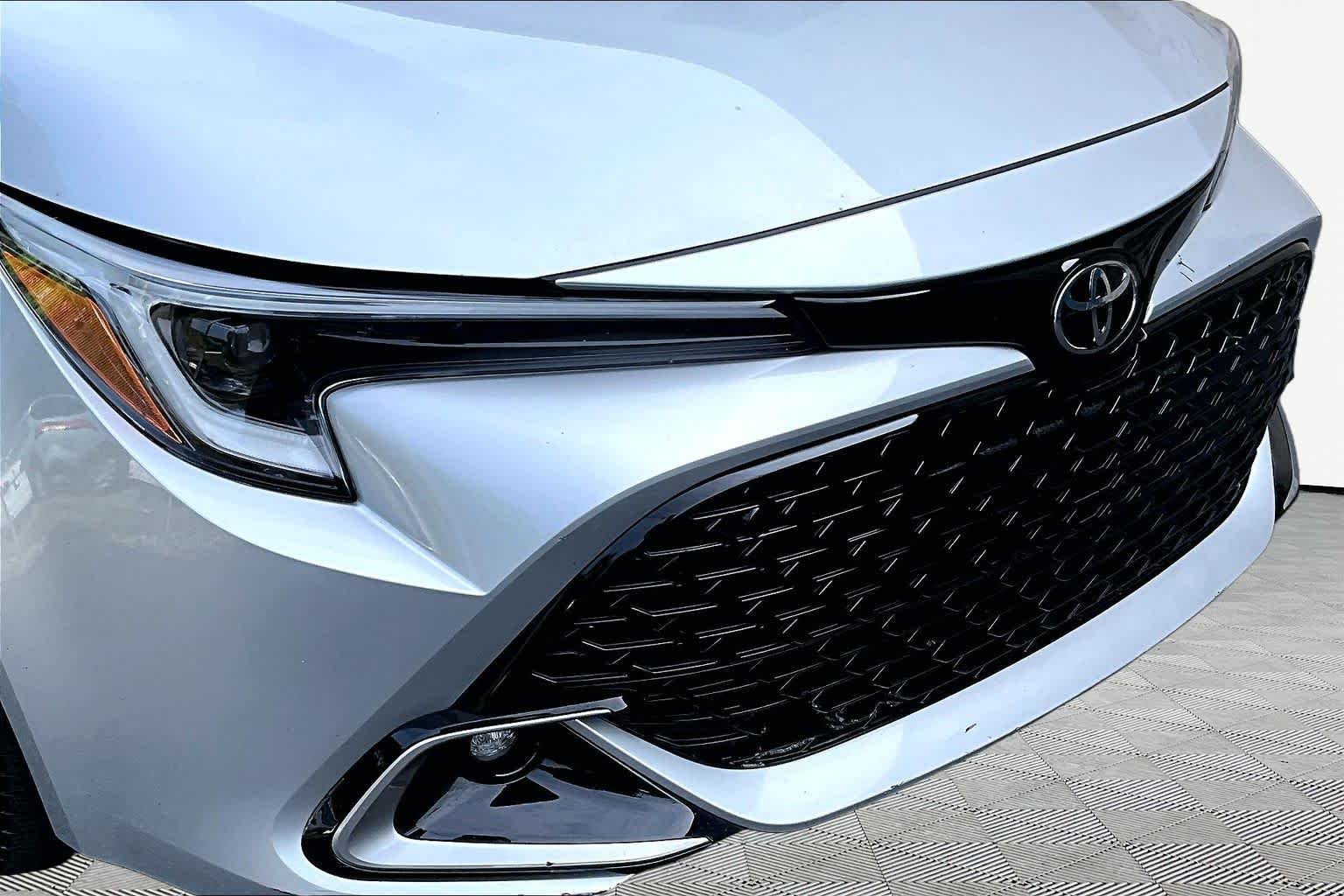 Used 2023 Classic Silver Metallic Toyota XSE image 30