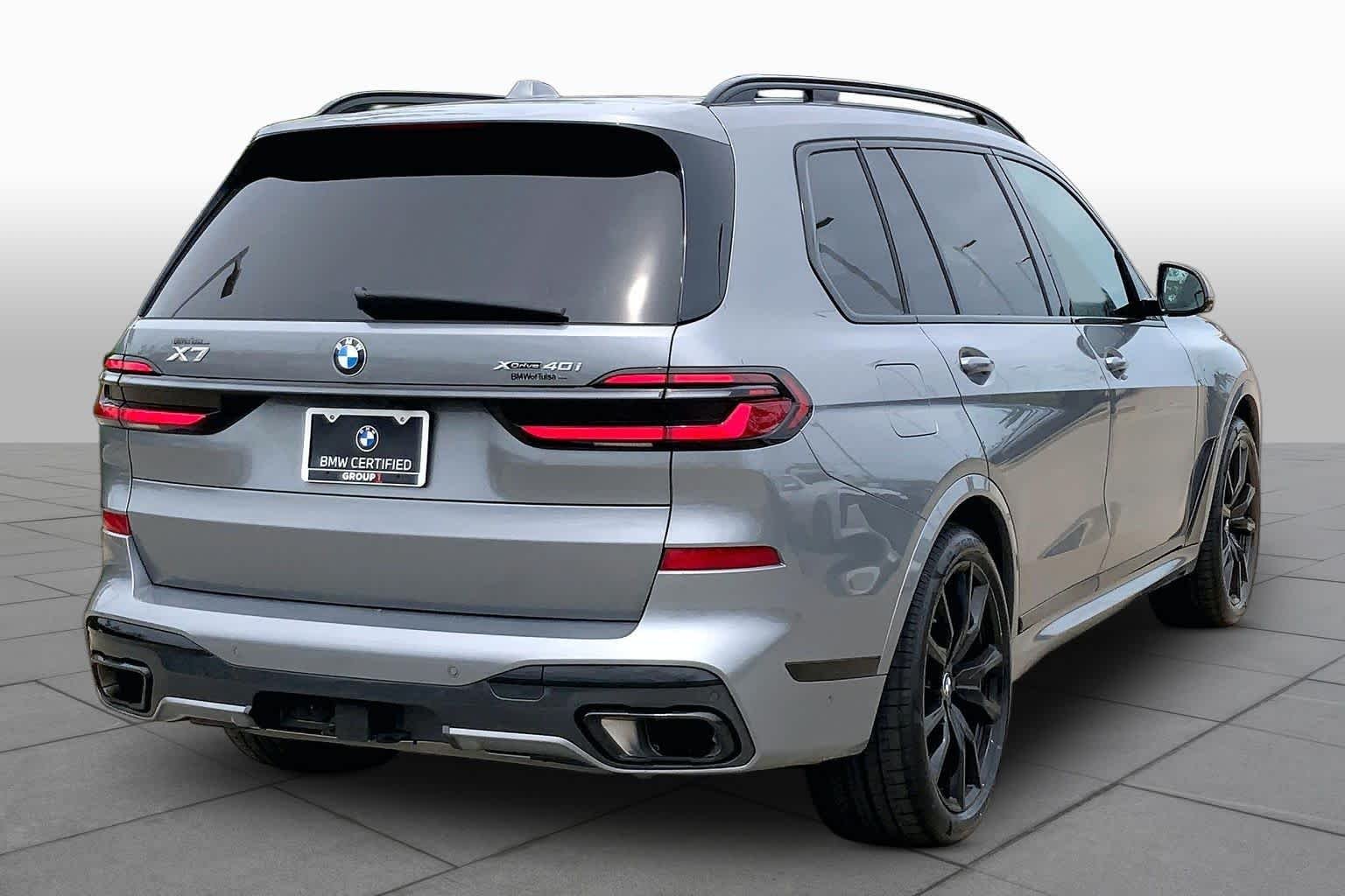 Used 2025 Skyscraper Grey Metallic BMW xDrive40i image 12