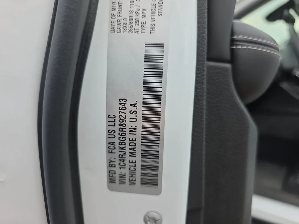 Used 2024 White Jeep Limited image 39