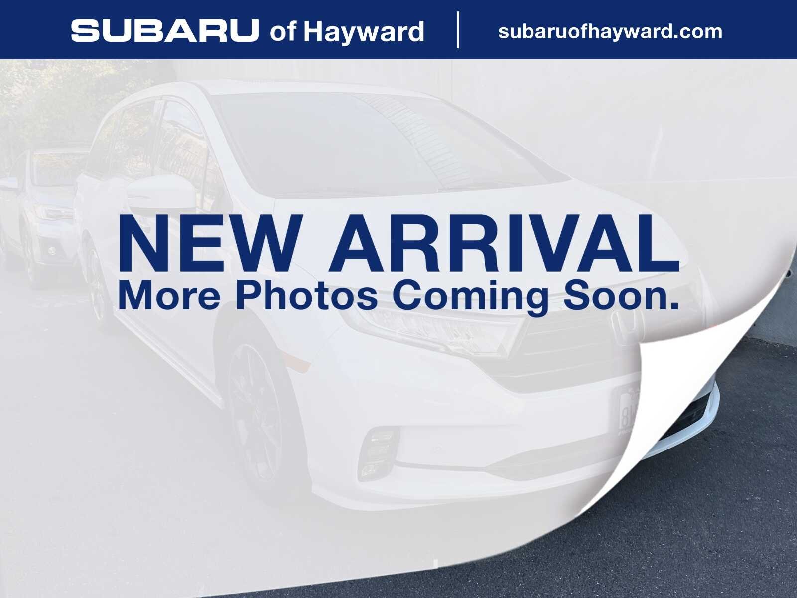 Used 2022 Platinum White Pearl Honda Elite 4D Passenger Van image 1
