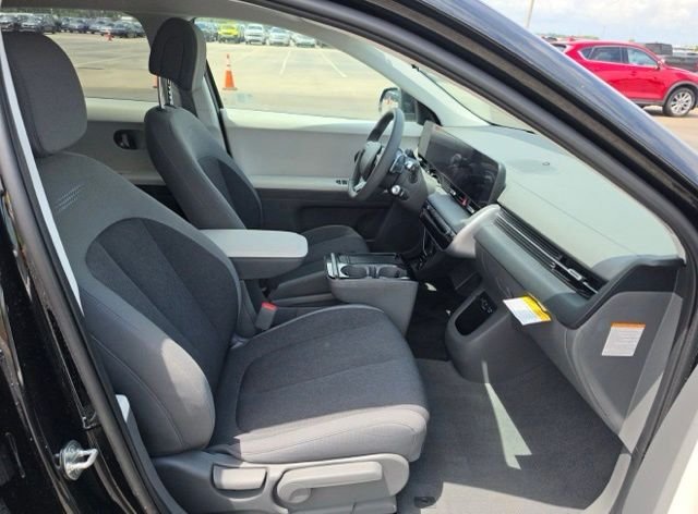 Certified Used 2025 Abyss Black Hyundai SE image 8