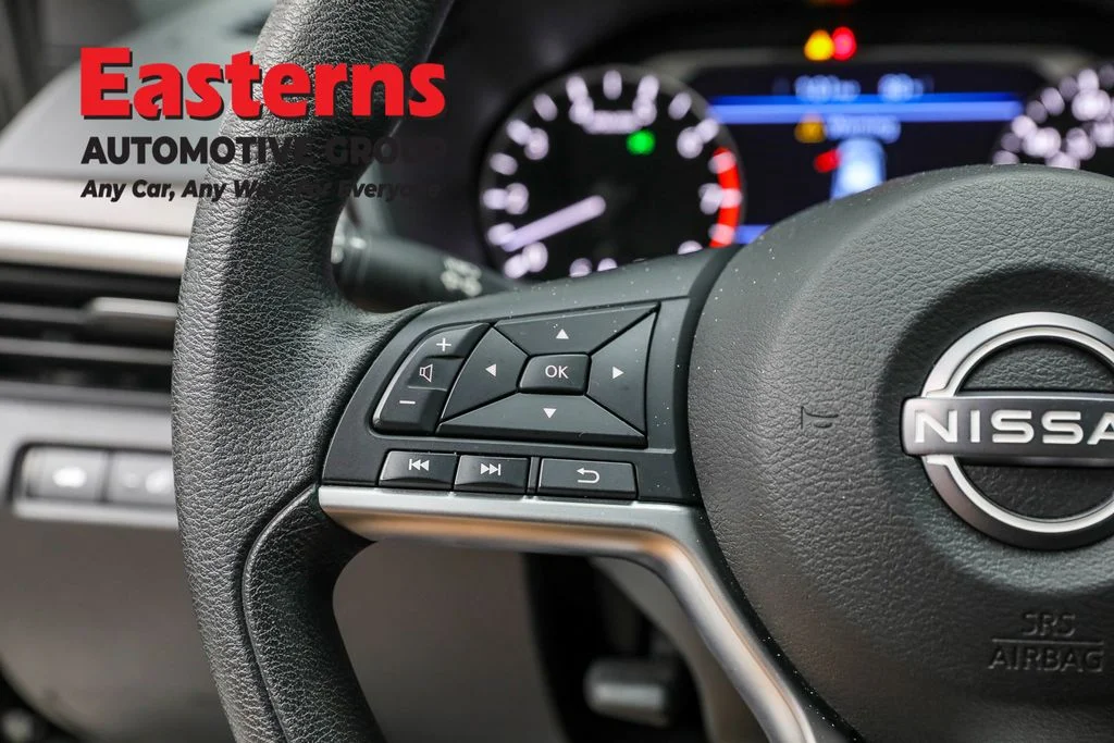 Used 2024 Black Nissan 2.5 SV image 14