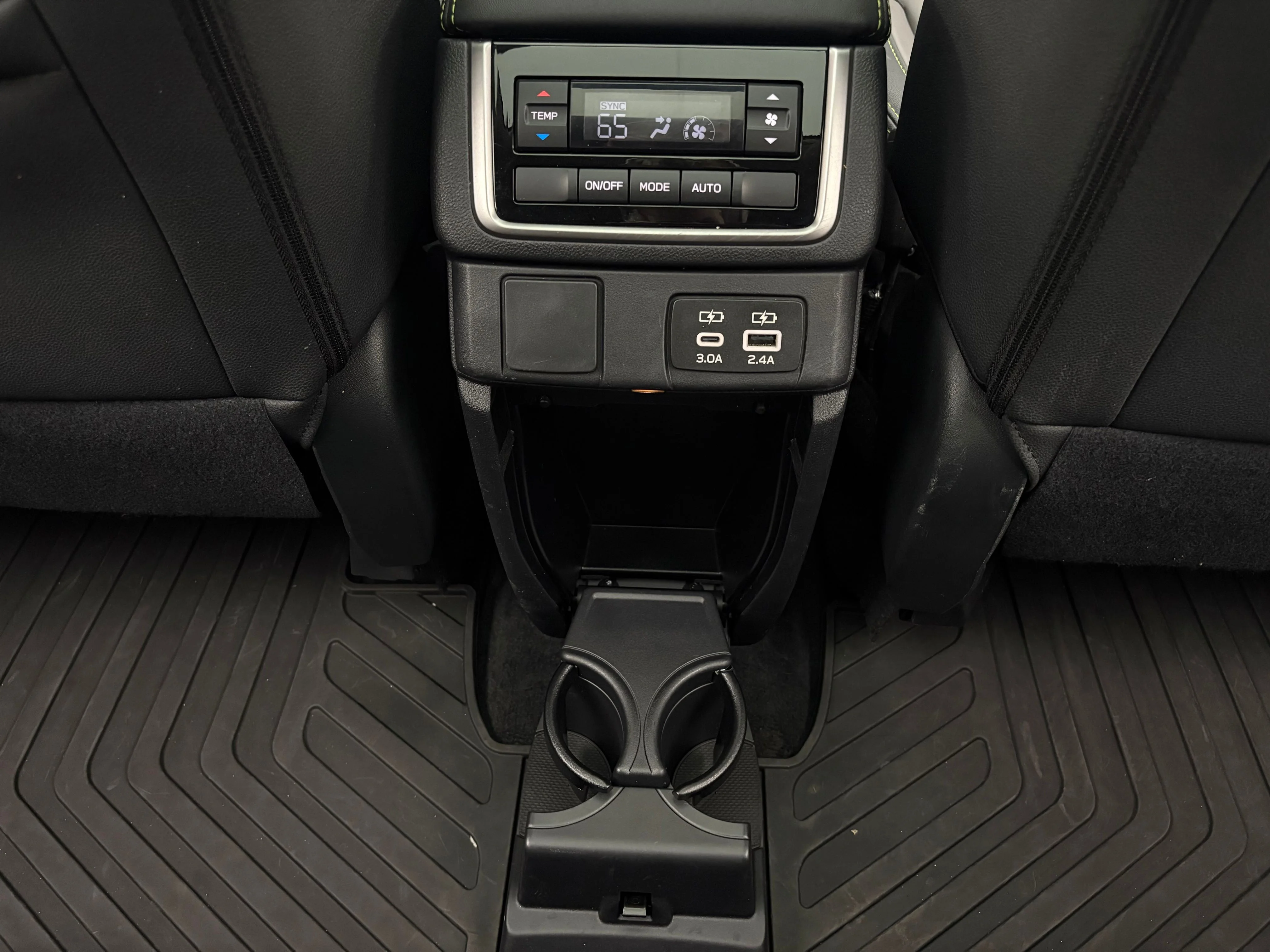Used 2025 Crystal Black Silica Subaru Onyx Edition image 40