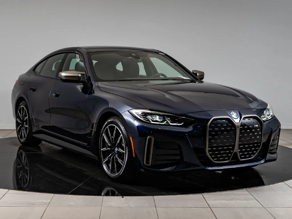 Used 2023 Tanzanite Blue Ii Metallic BMW M50 image 12
