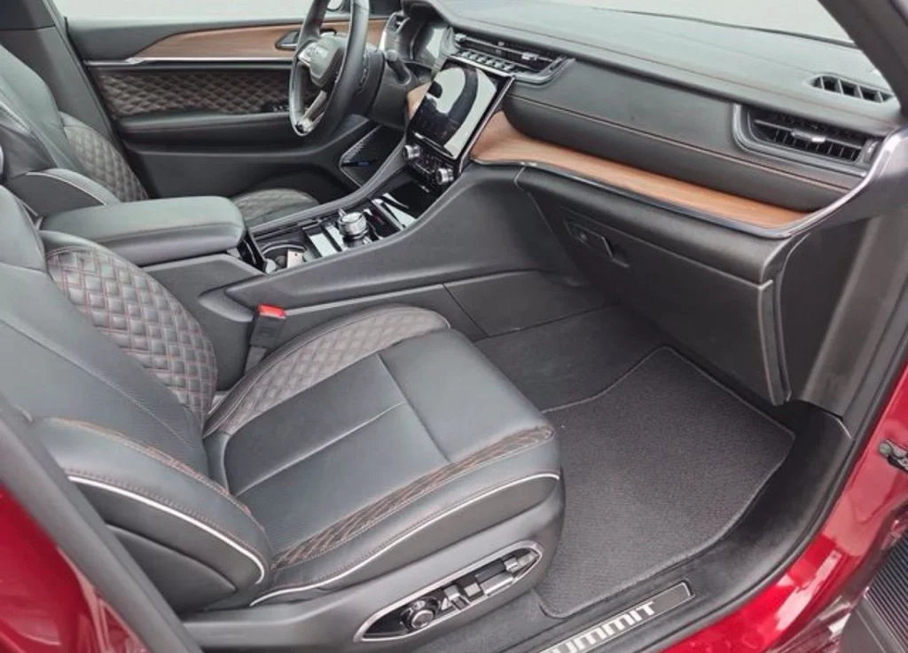 2025 Jeep Grand Cherokee L Summit - Photo 11