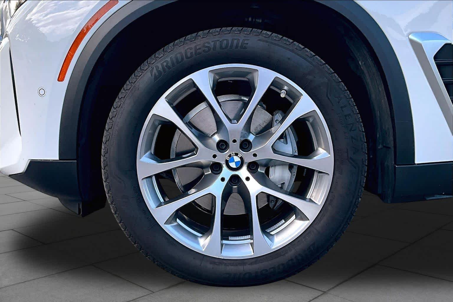 Certified Used 2024 Alpine White BMW sDrive40i image 11