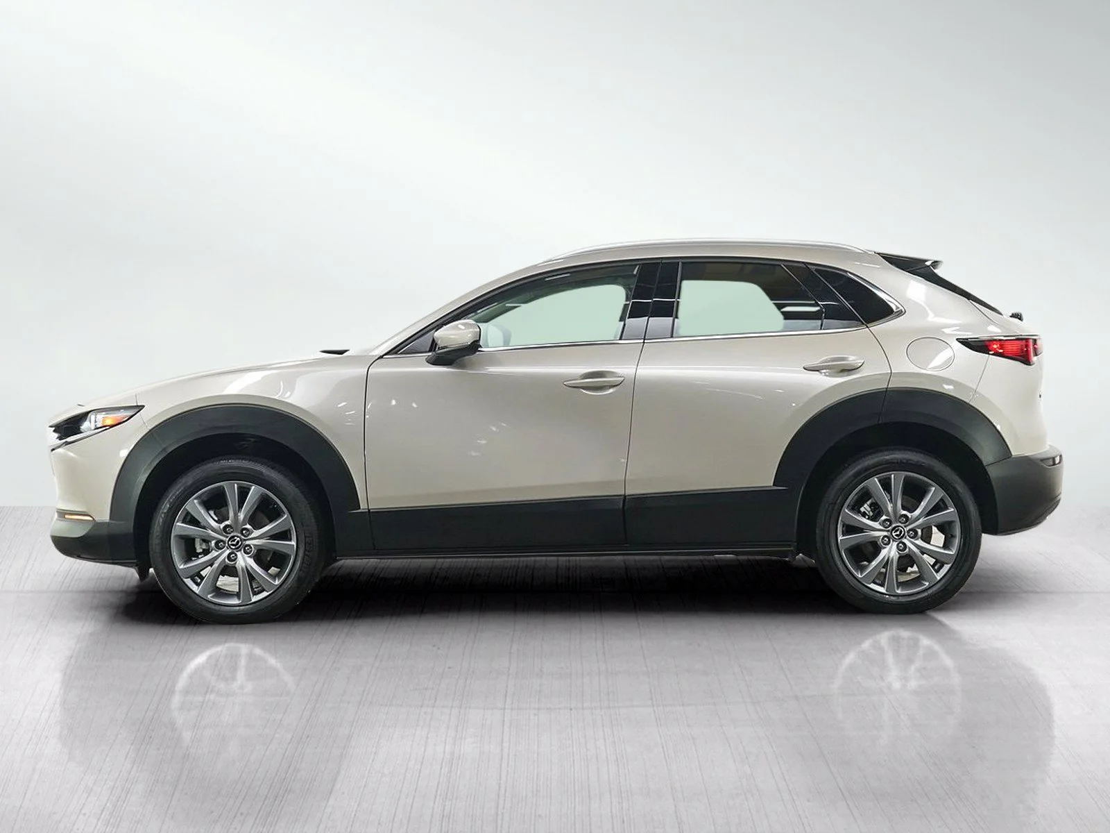 Used 2024 Mazda CX-30 Premium with VIN 3MVDMBDMXRM677337 for sale in White Bear Lake, Minnesota