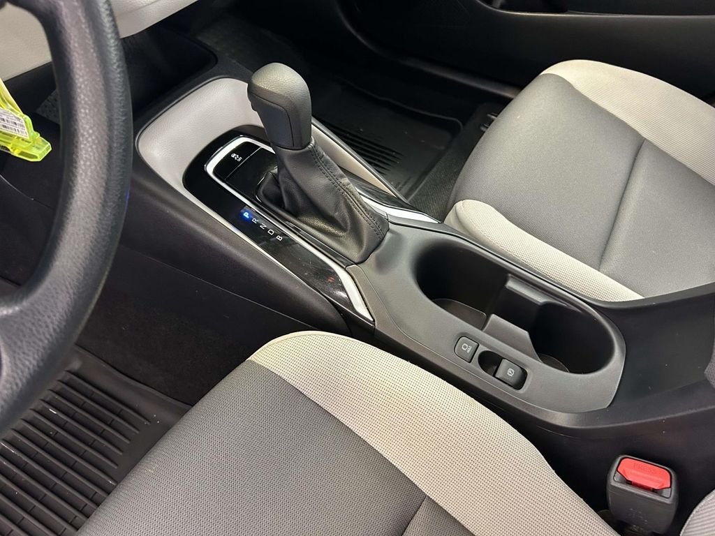 Used 2026 White Toyota LE image 20