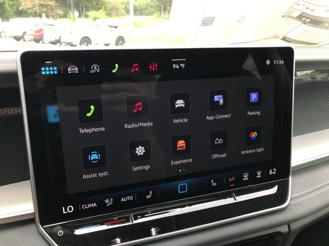 New 2026 Platinum Gray Metallic Volkswagen SE image 17