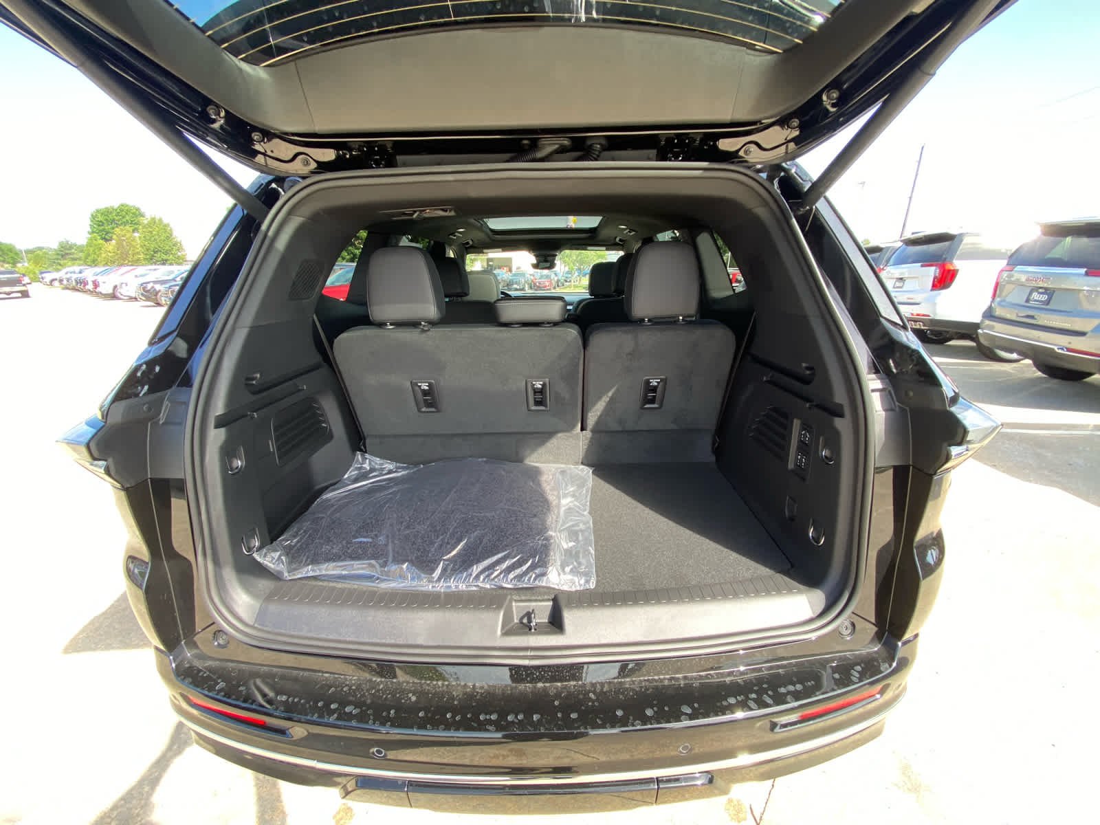 2026 Buick Enclave Avenir - Photo 28