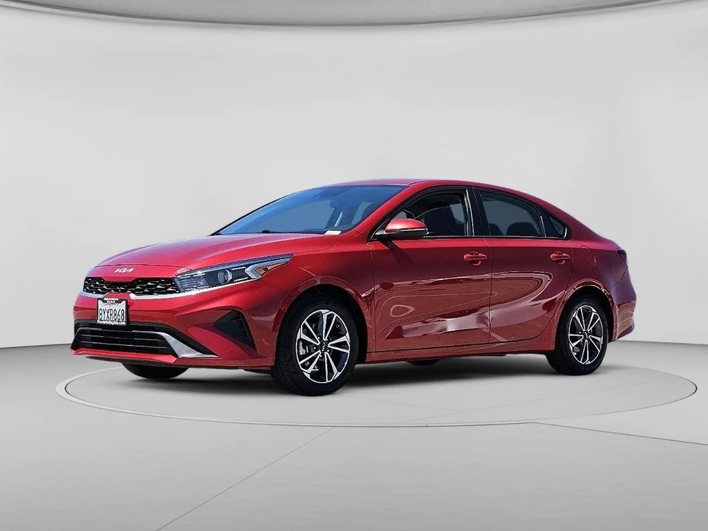 Used 2022 Red Kia LXS image 7