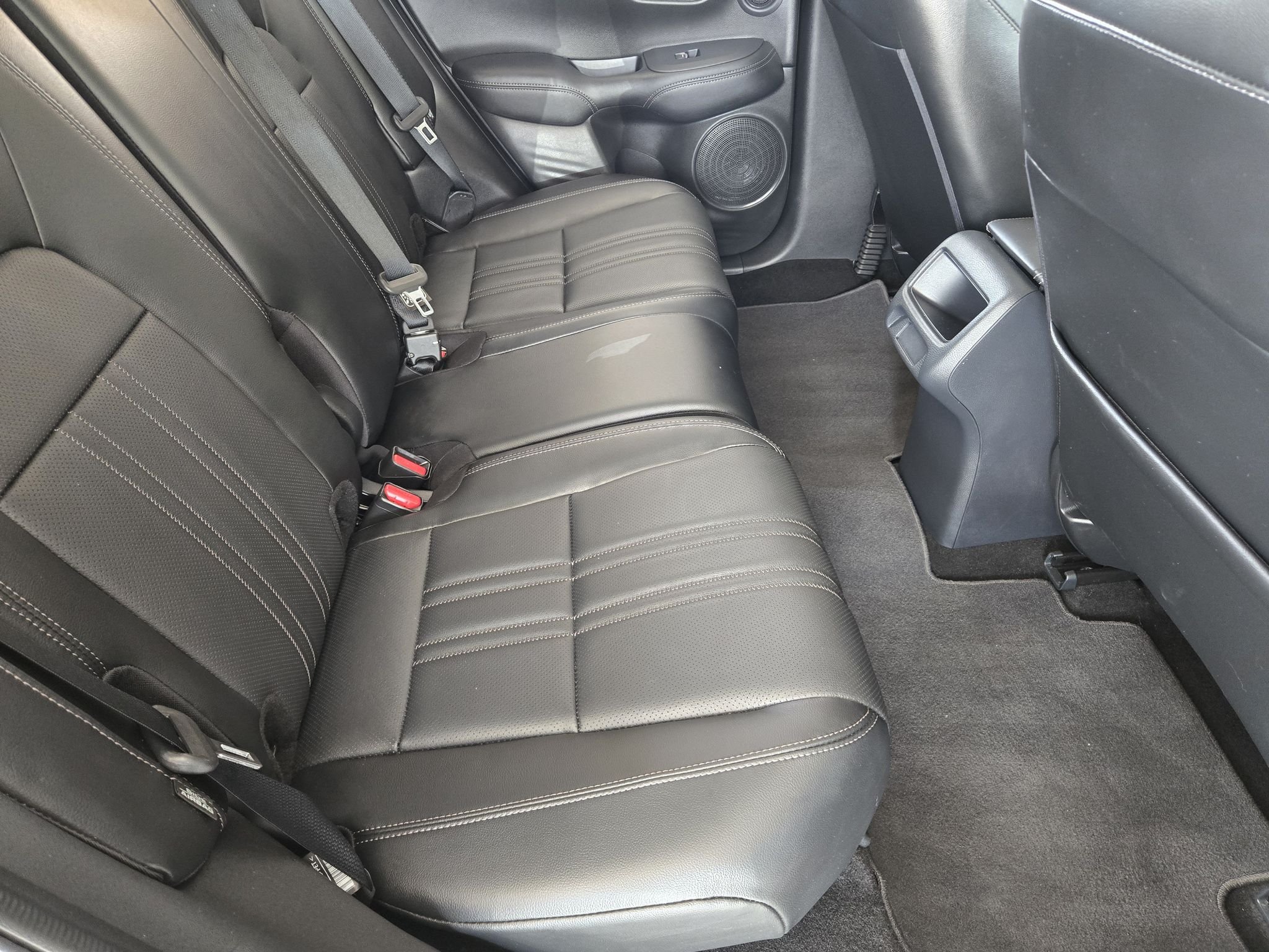 Used 2025  Honda EX-L image 33