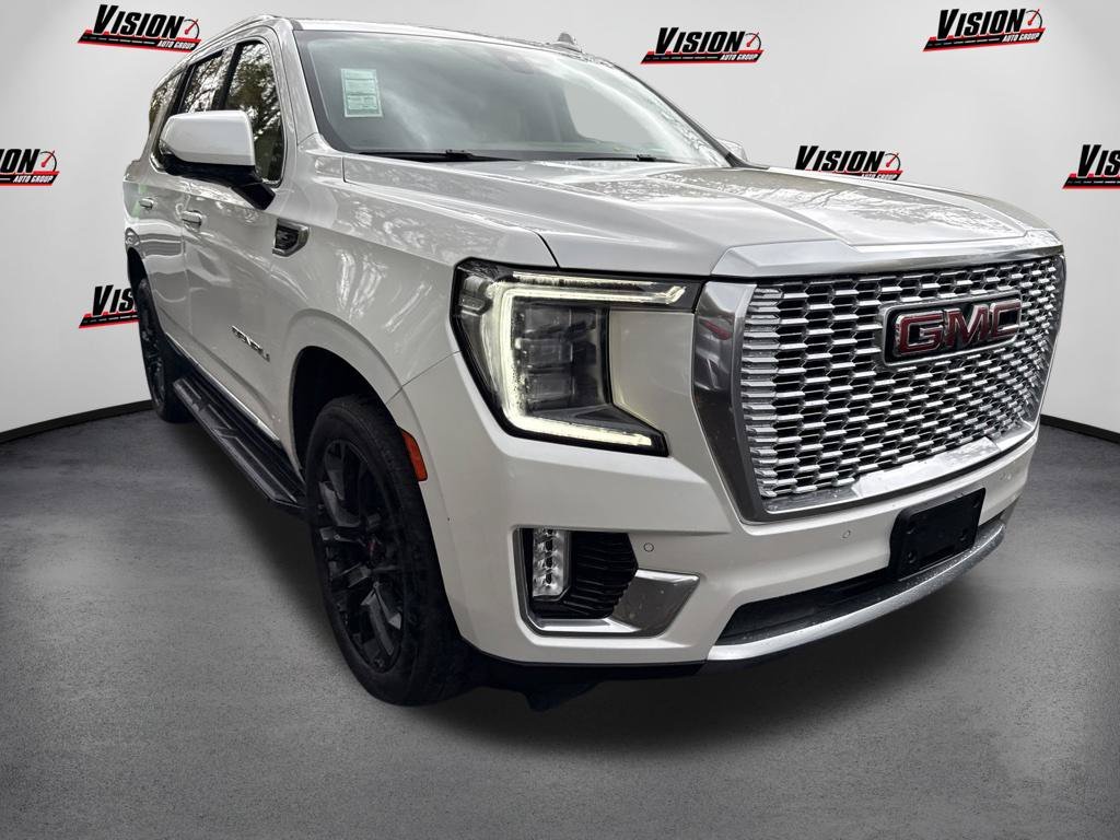 Used 2022 White GMC Denali image 3