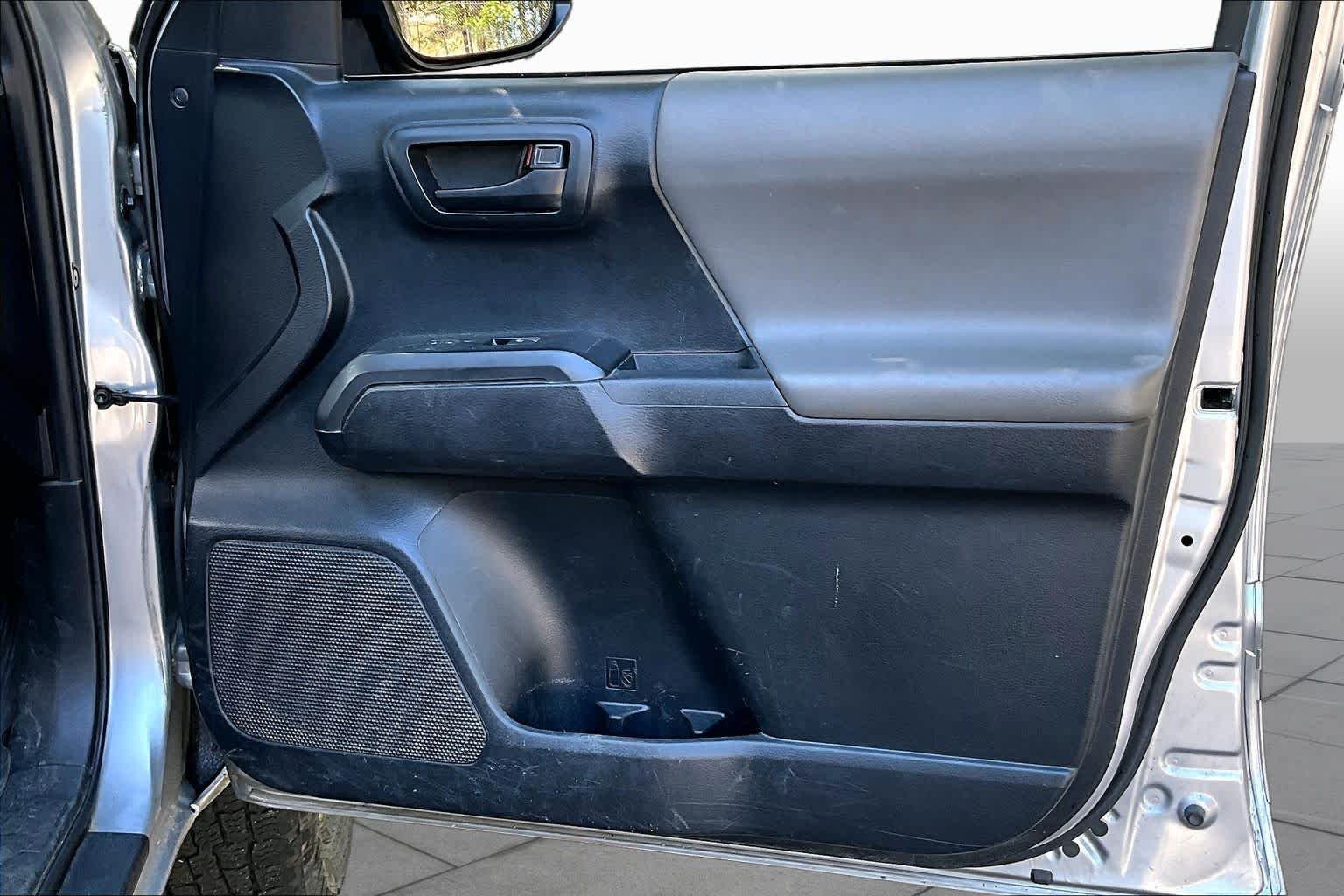 Used 2019 Silver Sky Metallic Toyota SR image 21