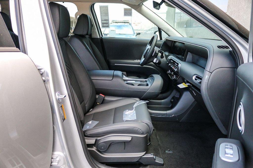 New 2026 Silver Hyundai SEL image 44