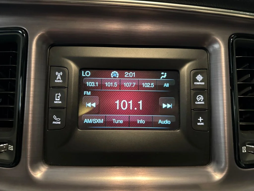 Used 2016 Black Dodge R/T Shaker image 24