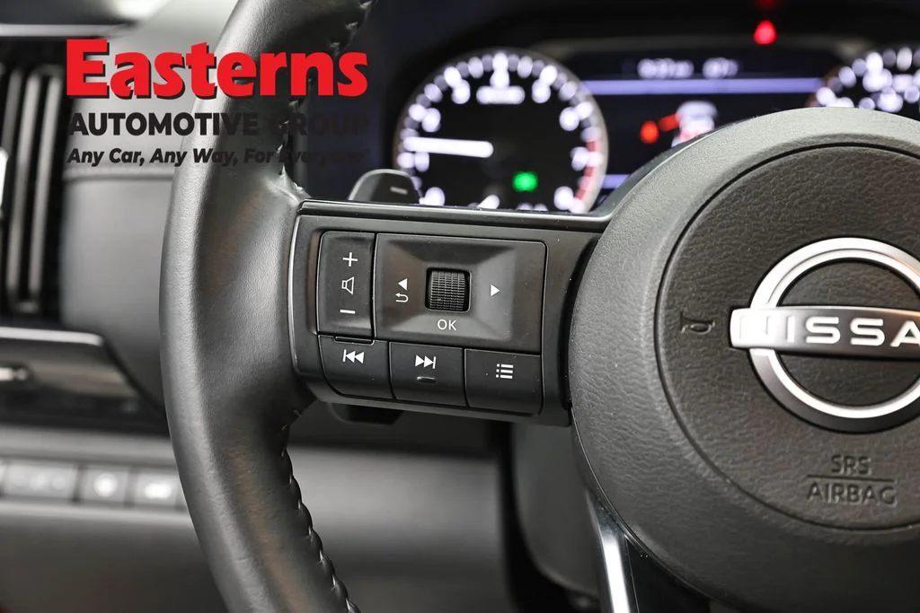 Used 2025 Red Nissan SV image 15