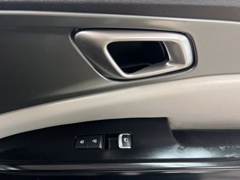 Used 2023 Blue Kia LX Seat Package image 14