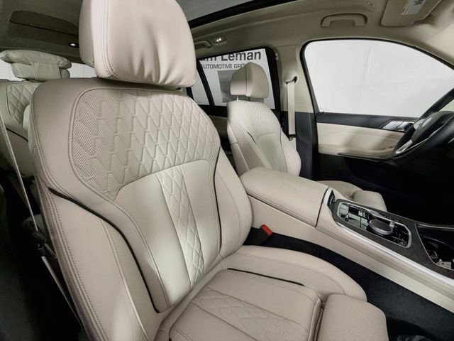 New 2027 Blue Ridge Mountain Metallic BMW xDrive40i image 31
