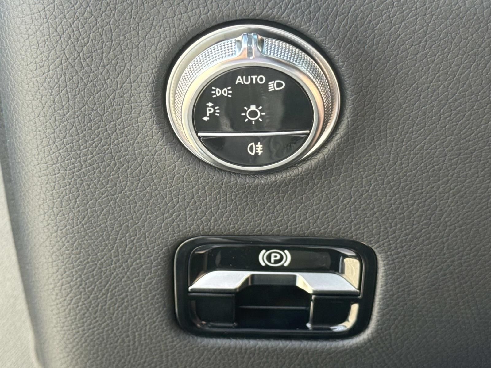 2026 Mercedes-Benz GLC AMG GLC43 - Photo 13