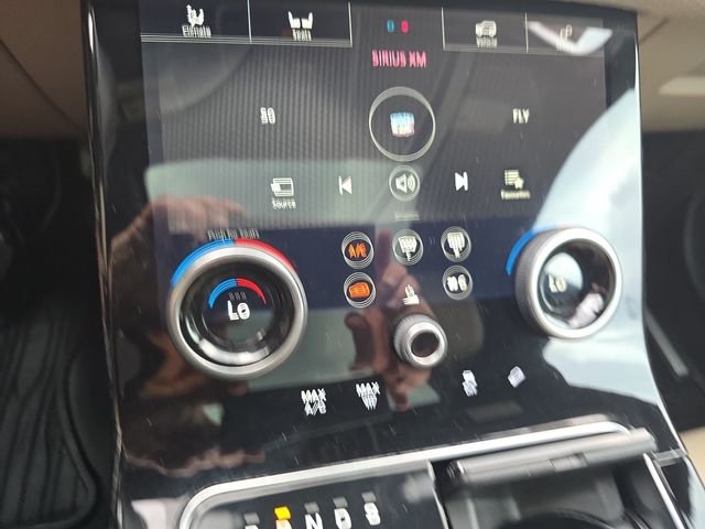 Used 2018 Silver Land Rover S image 27