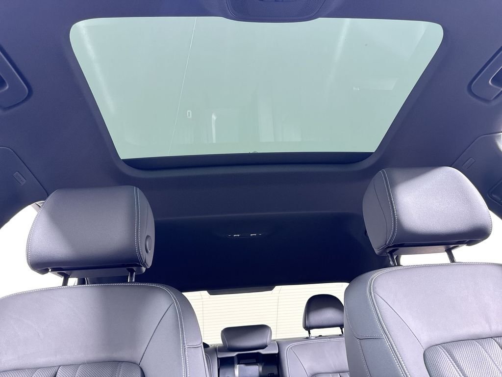 Used 2023 Gray Audi 55 Premium Plus quattro image 22