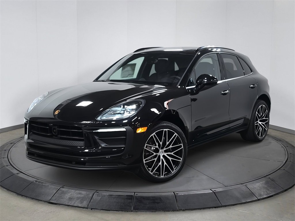 2025 Porsche Macan