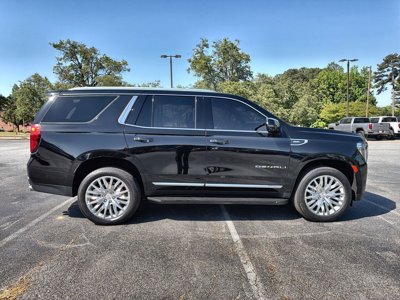 Used 2024 Onyx Black GMC Denali image 8