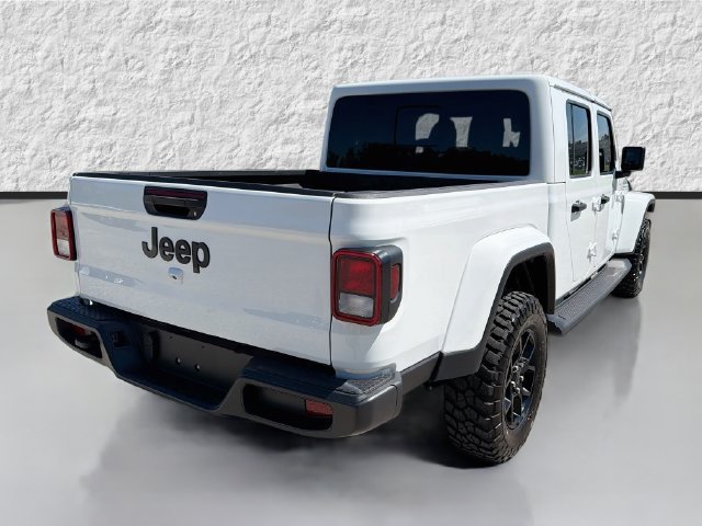 Used 2025 Bright White Clearcoat Jeep High Tide image 3