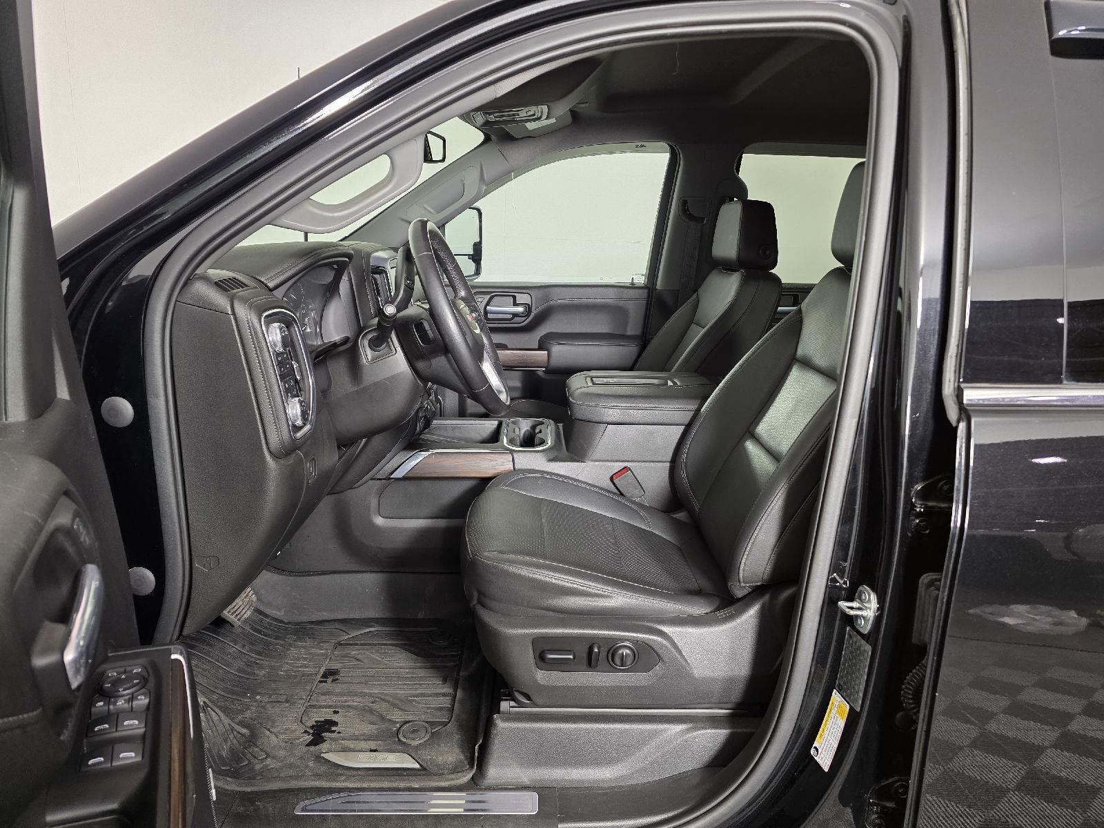 Used 2021 Ebony Twilight Metallic GMC SLT image 13