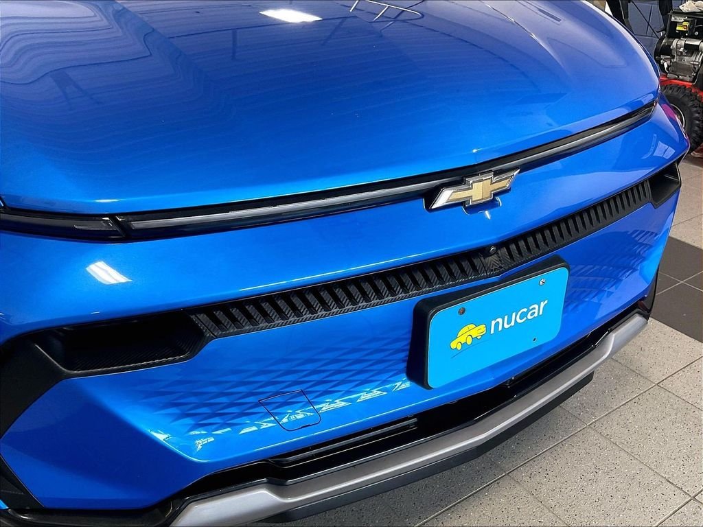Used 2024 Blue Chevrolet LT image 31
