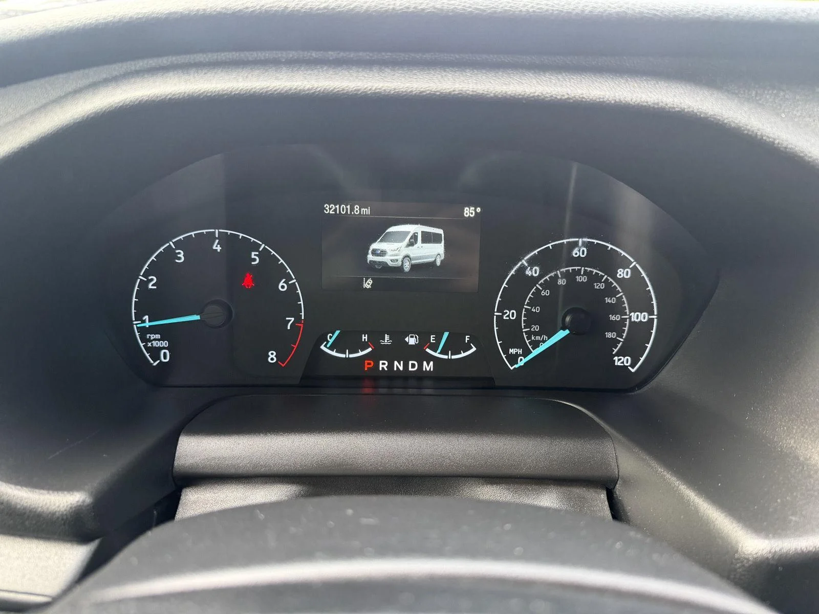 Used 2023 Oxford White Ford 350 XLT image 9