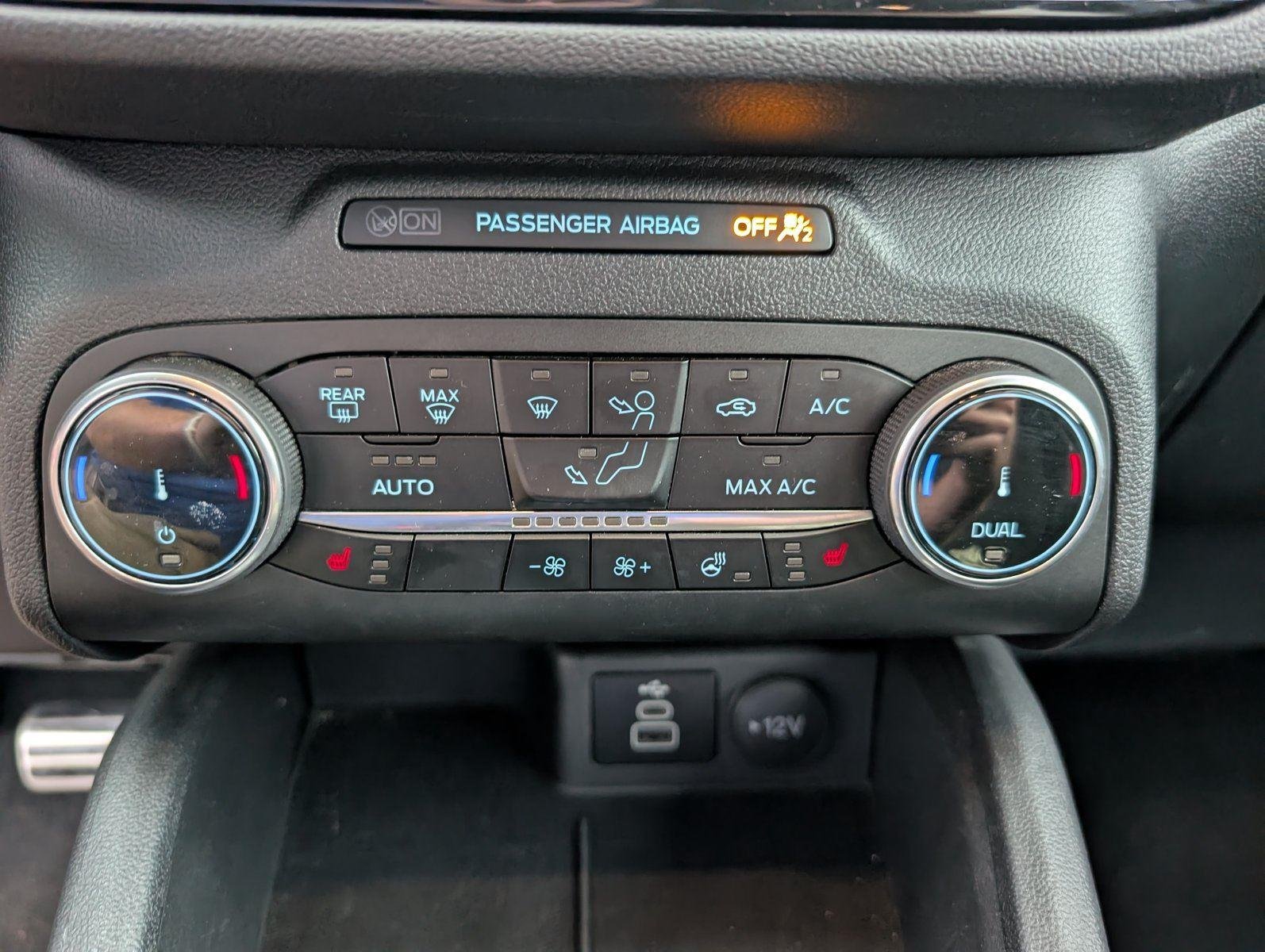 2024 Ford Escape ST-Line - Photo 17