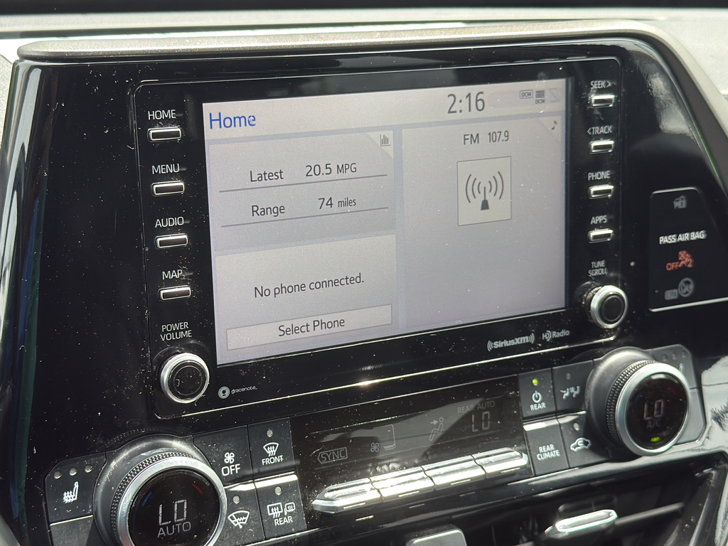 Used 2021  Toyota XLE image 23