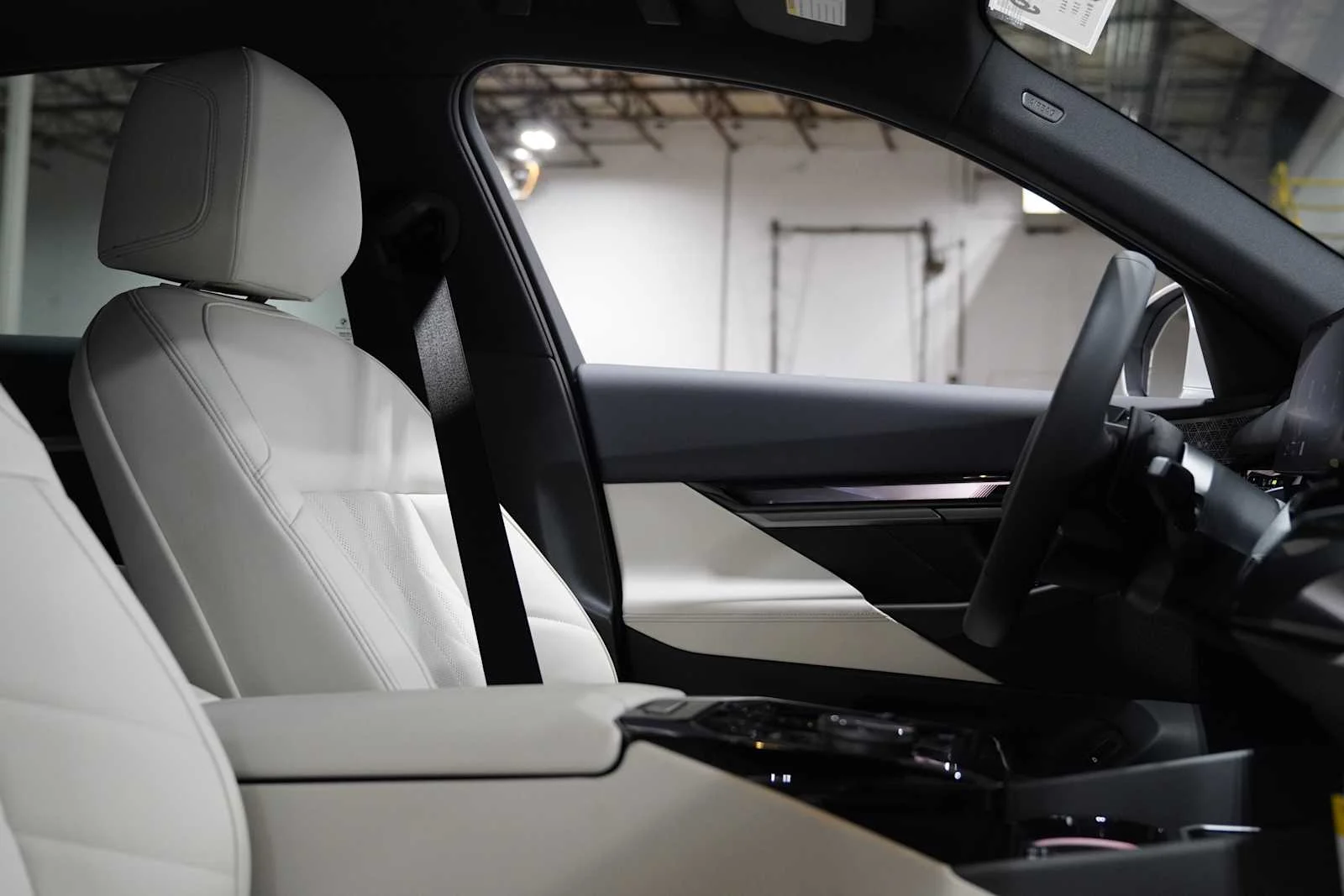 Used 2027 Mineral White Metallic BMW 530i image 9