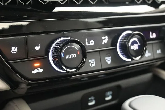 New 2026 Platinum White Pearl Honda Touring Hybrid image 37