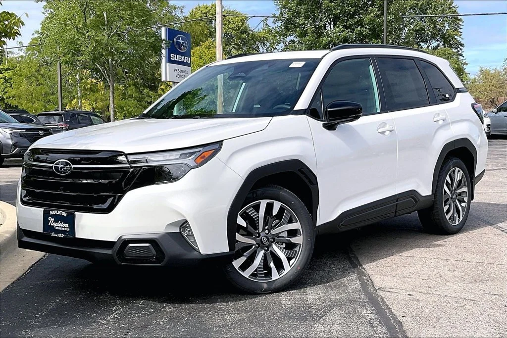 New 2026 CRYSTAL WHITE PEARL Subaru Touring image 2