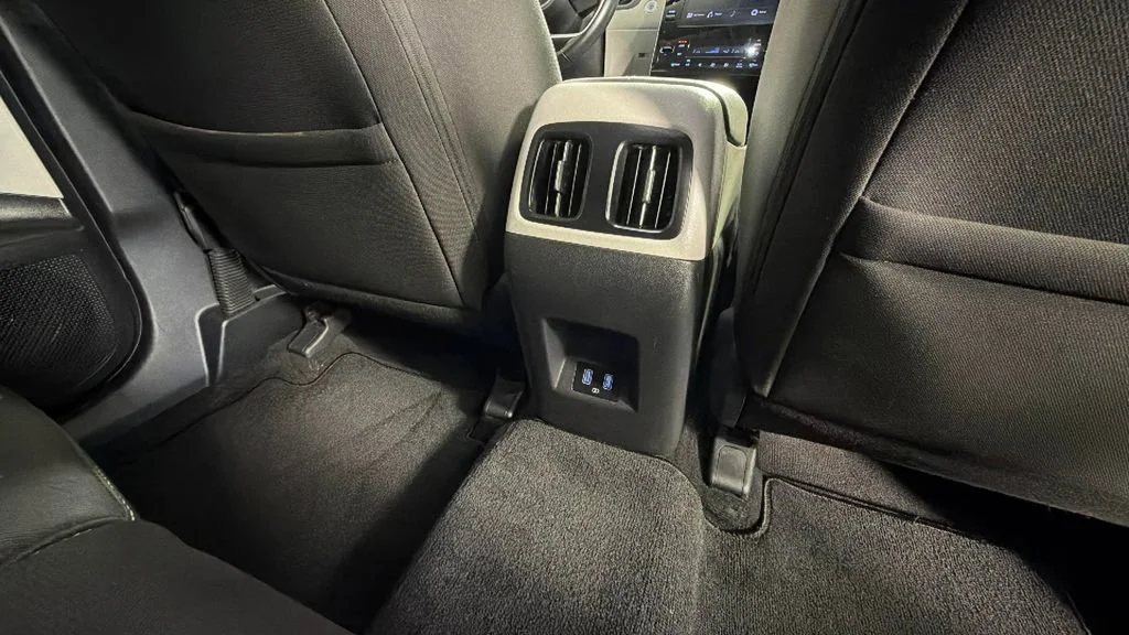 Used 2022  Hyundai SEL image 31